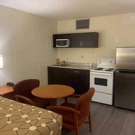 Northern Lights Inn Fort St. John المظهر الخارجي الصورة