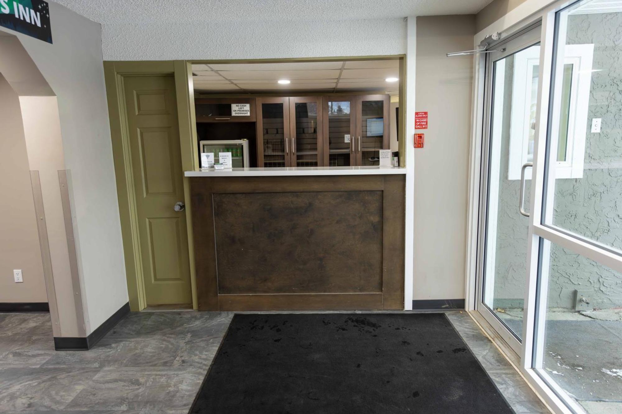 Northern Lights Inn Fort St. John المظهر الخارجي الصورة
